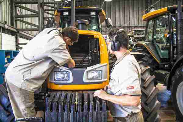 ¿Cuál es el salario de un mecánico agrícola?